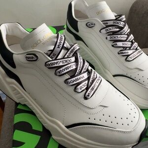Dolce & Gabbana Daymaster Low-Top Sneaker. Men’s size 8. Like new.